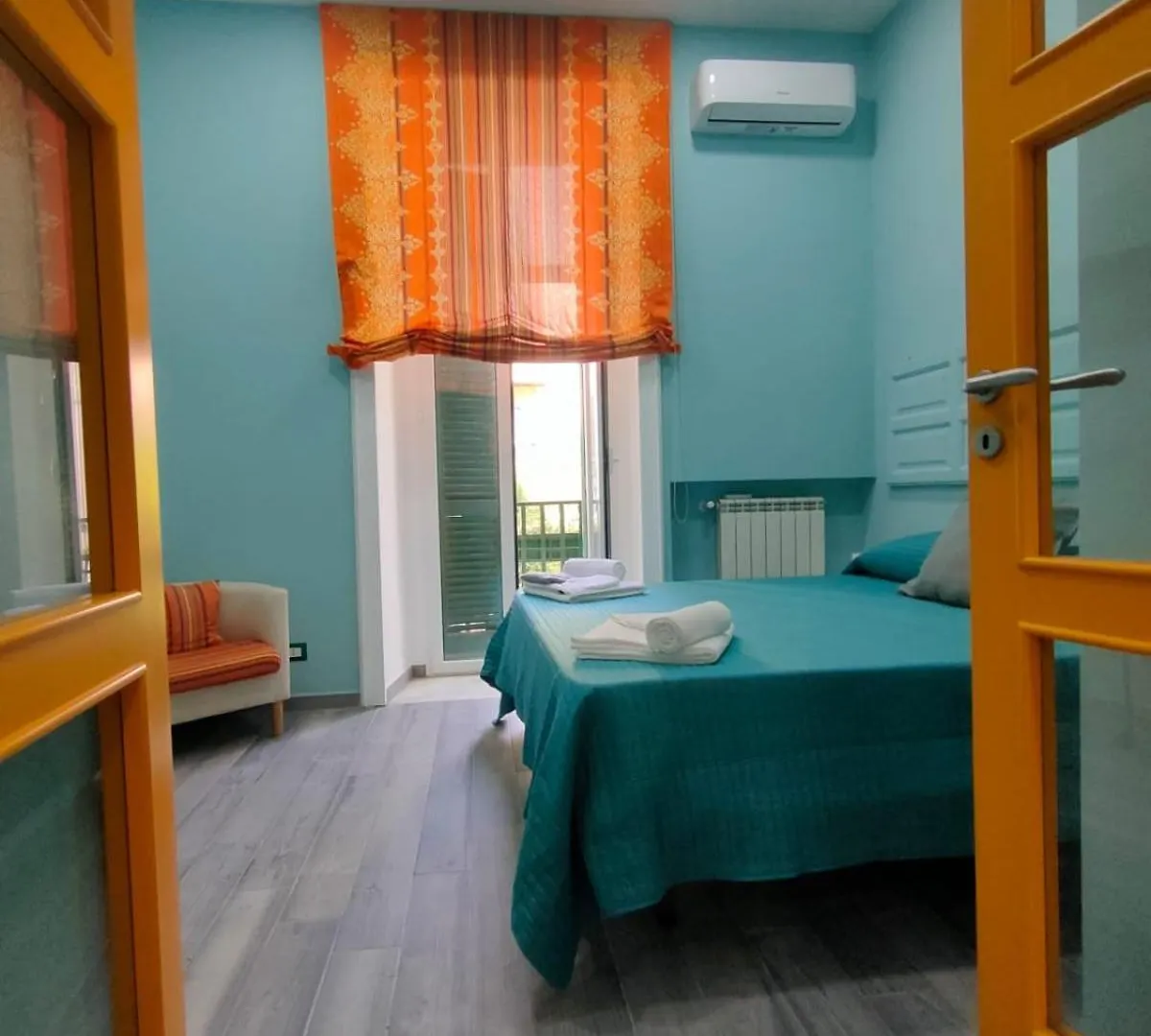 A Casa Di Freddie Naples 0*,  Italy